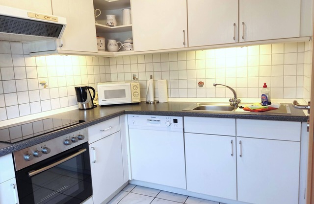 Cozy holiday home near the spa centre, outdoor/indoor pool and bathing lake