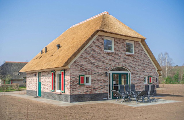 Cozy home in Den Ham with kitchen