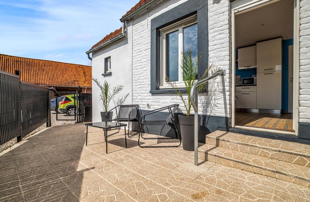 Cozy home in EPERLECQUES with WiFi