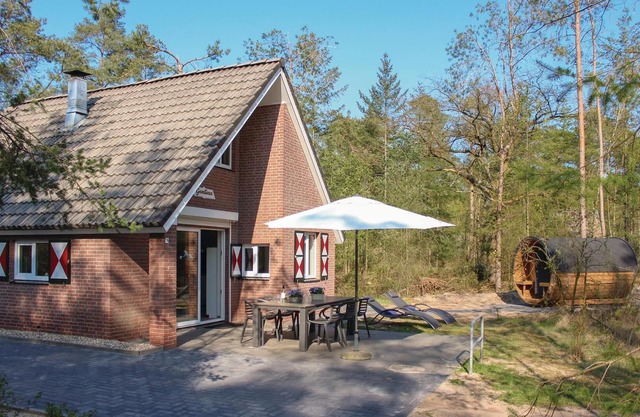 Cozy home in Ommen with sauna