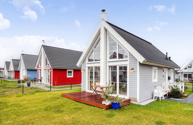 Cozy home in Zerpenschleuse with WiFi