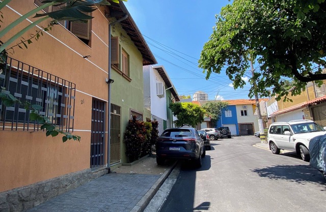 Cozy house in a quiet and safe village next to Ibirapuera Park
