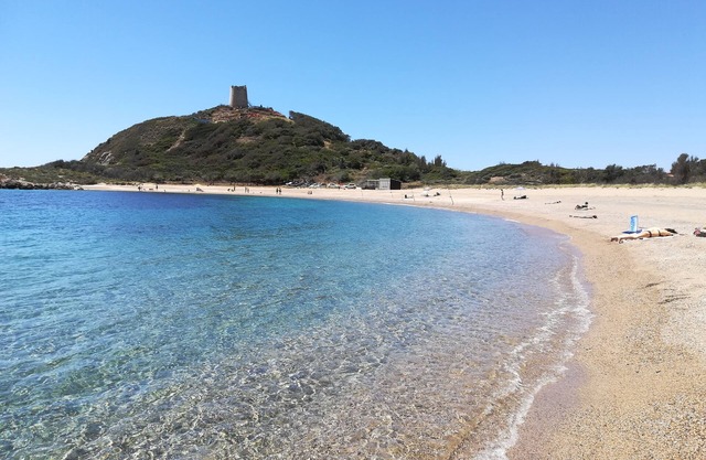 Cozy house nestled in a green garden 900mt from the sea in southern Sardinia