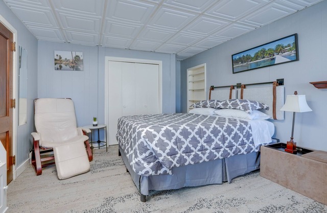 Cozy Kalamazoo Studio, 4 Mi to Downtown Area!