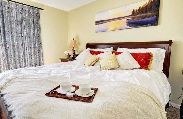Cozy KY Escape with Hot Tub near the Bourbon Trail