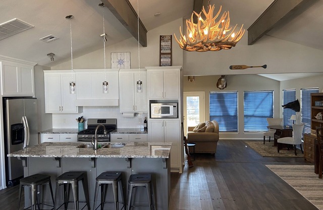 Cozy lake home with fire pit at Fort Gibson Lake!