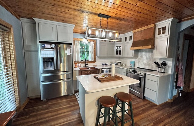 Cozy Lake Wedowee Home with Private Dock, 2 slips and 100 ft of lake frontage