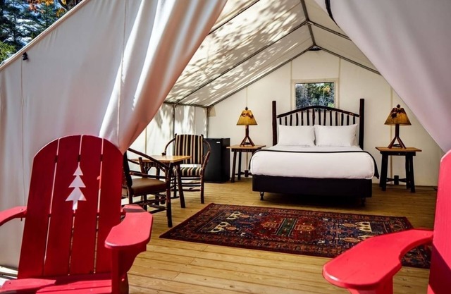 Cozy Lakeside Glamping for Couples! Explore the Adirondacks, Outdoor Pool!