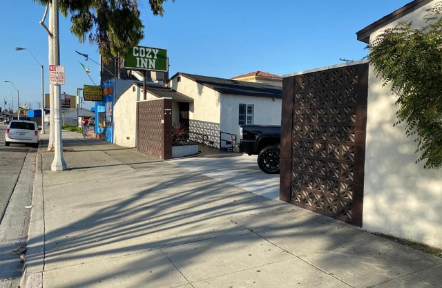 Cozy motel