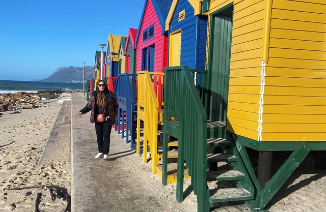 Cozy Muizenberg Holiday Home (near Surfers Corner Beach)