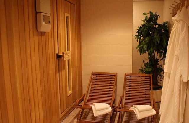 Cozy Nature Escape | Free Breakfast, Forest Views and Trails - 4 Units