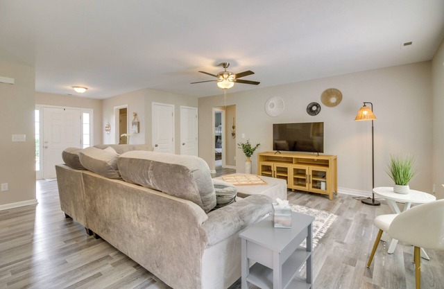 Cozy North Carolina Abode - Minutes from Downtown!