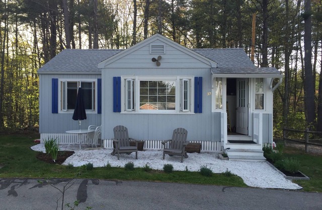 Cozy Ogunquit 2 Bedroom, 2 Bathroom Cottage Minutes from Beaches and Downtown