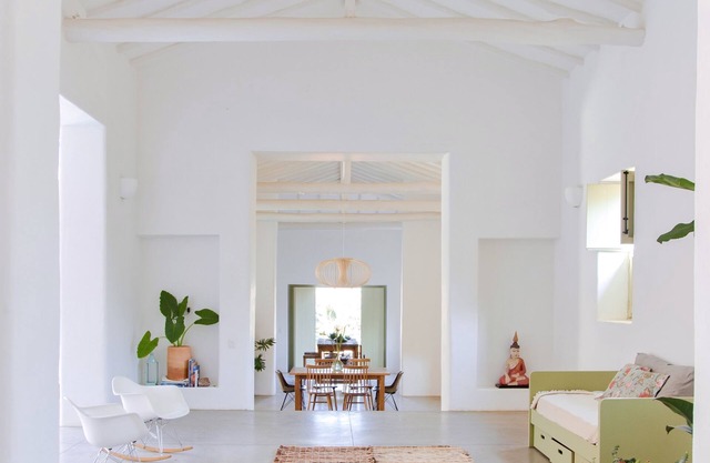 Cozy, private and lavish house nestled within the town itself.