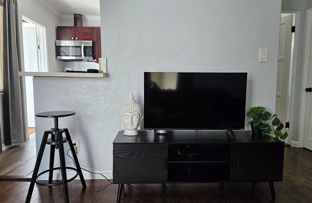 Cozy Retreat for Traveling Nurses & Digital Nomads