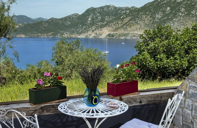 Cozy Room with Mesmerizing View in Selimiye