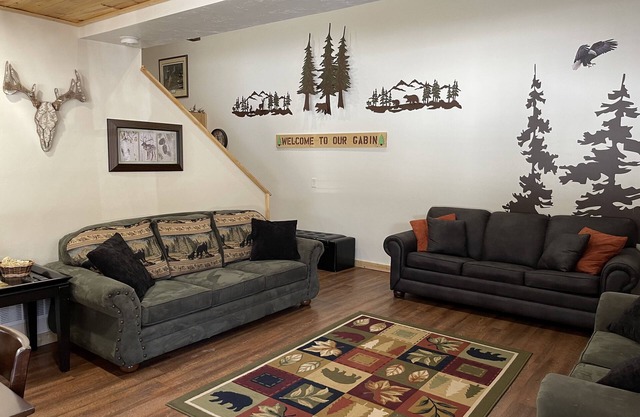 Cozy & secluded on 53 acres & driveway access to miles of ATV/snowmobile trails!