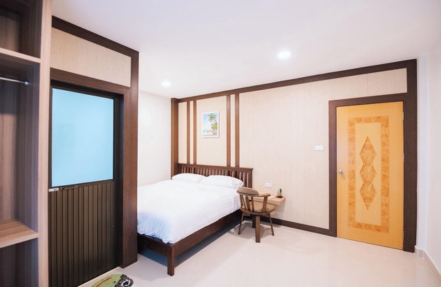Cozy ,secure, close to town,night market & walking distance to central festival.