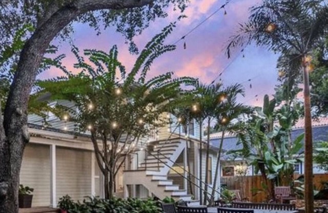 Cozy South Tampa Boho Guest Cottage