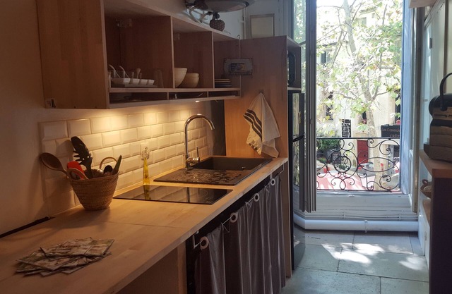 Cozy studio fully renovated and equipped, very openwork, in the historic center