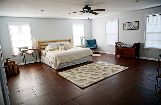 Cozy Studio home 10min from Murray and 20min from Ky Lake