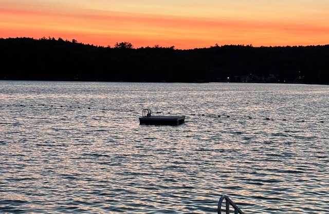 Cozy Summer rental in a gated community campground on Lake Winnisquam