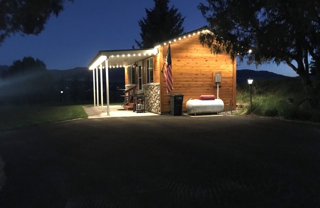 Cozy Swan Valley Cabin - Rice Paddy