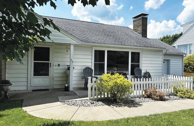 Cozy Syracuse Home - minutes to NYS Fairgrounds, Destiny USA, SU, Armory Square