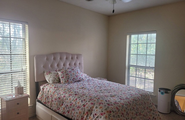 Cozy Two bedroom Condo with AC and WiFi in enjoyable Arlington