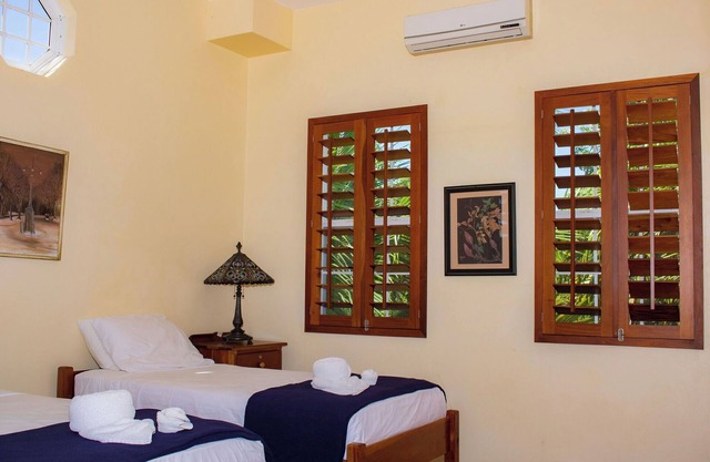 Cozy Two Twin Bed Suite