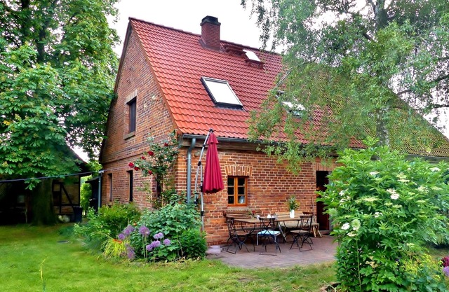 Cozy *vacation home close to a beautiful nature reserve in ideal tranquility