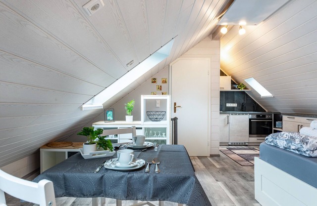 Cozy Vacation Apartment “Opitz” close to Lake Constance with Wi-Fi, Garden & Pool