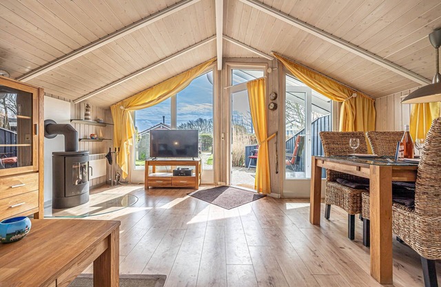 Cozy vacation home in a quiet location close to the beach