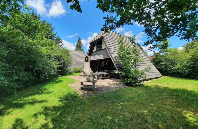 Cozy Wooden Cabin in Nature