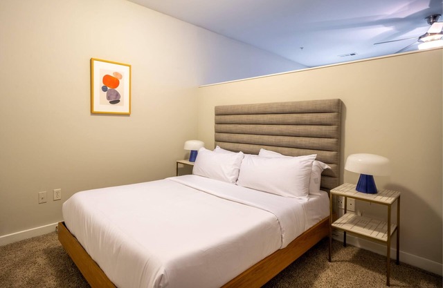 CozySuites MusicRow Astonishing SDO free parking23