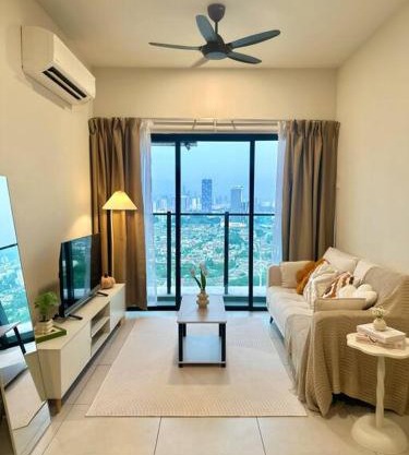 Creamy KL View - Majestic Maxim near UCSI, KL, MRT #康乐夜市