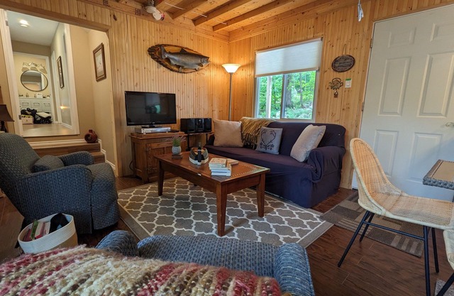 Create Lasting Memories in Tranquil Northern Ontario: Your Family Retreat Awaits