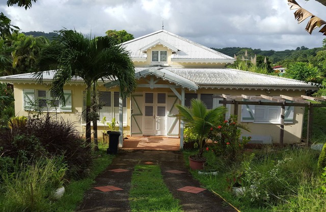 Creole Villa - Bed and Breakfast