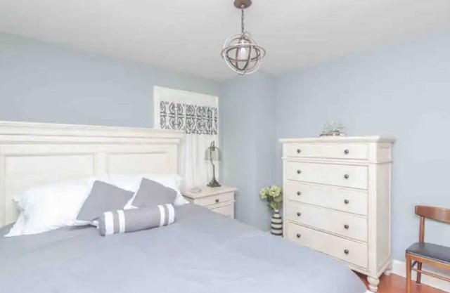 Crescent Hill - great LOCATION! Smoke FREE!nn