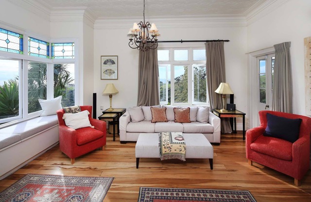 Crescent Villa | Stay Waiheke