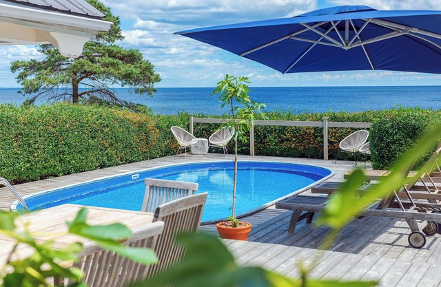 Cressy House - WATERFRONT AND POOL