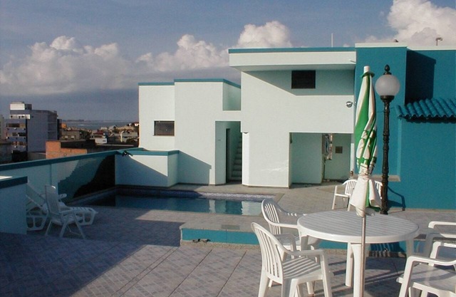 Crystal Apart Hotel