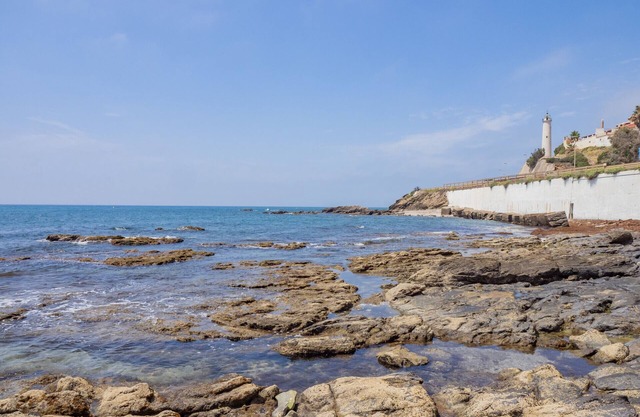 Cubo's El Faro Beach Apartment with Pool/sea views/close to beach/free wifi
