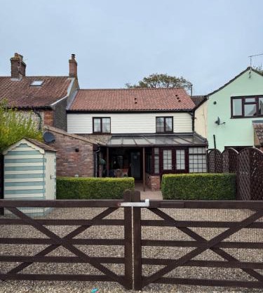 Custard Cottage West Runton Special 1 bedroom rate for couples
