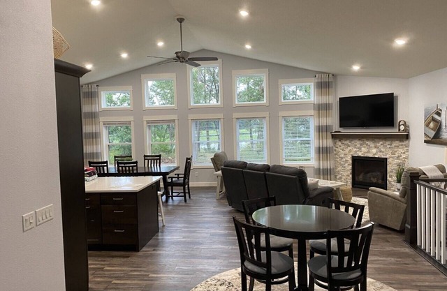 Custom built, private home on Castle Rock Lake -with boat slip