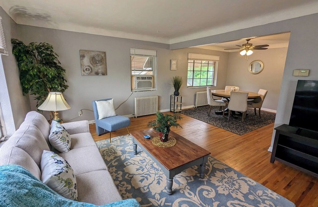 Cute, beautiful 2 Bd/1Bt near Promedica