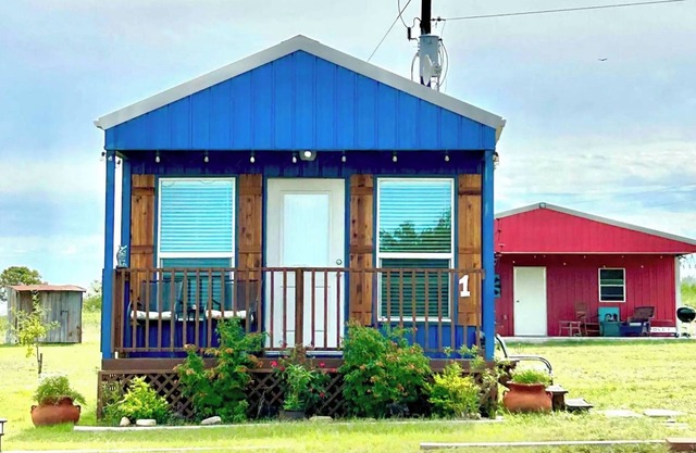 Cute cottage just 5 minutes to Round Top!