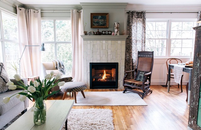 Cute + Cozy Cottage in Portland!