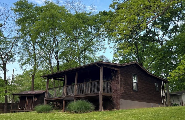 Cute Little Cabin
