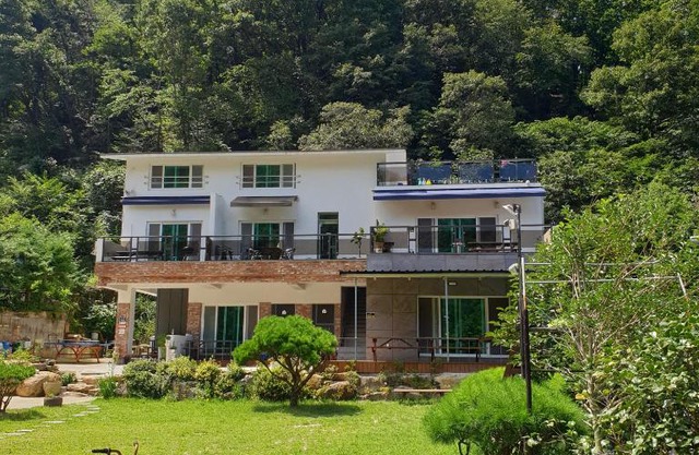 Daeunsan Mountain Valley Pension